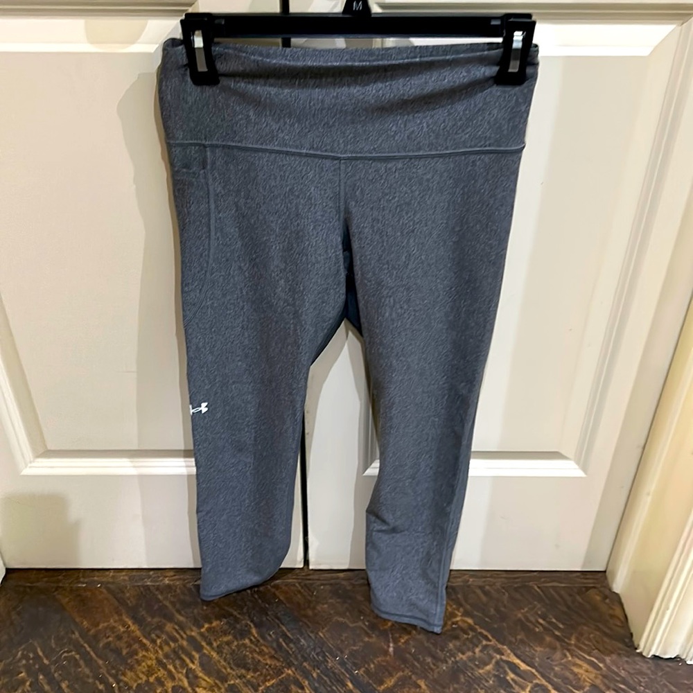 Under Armour crop leggings